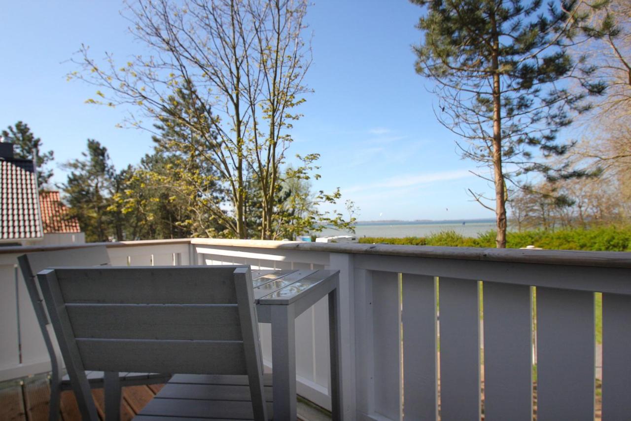 Ferienhaus Freya Haus Terrasse, Meerblick Wiek auf Rügen Exterior foto