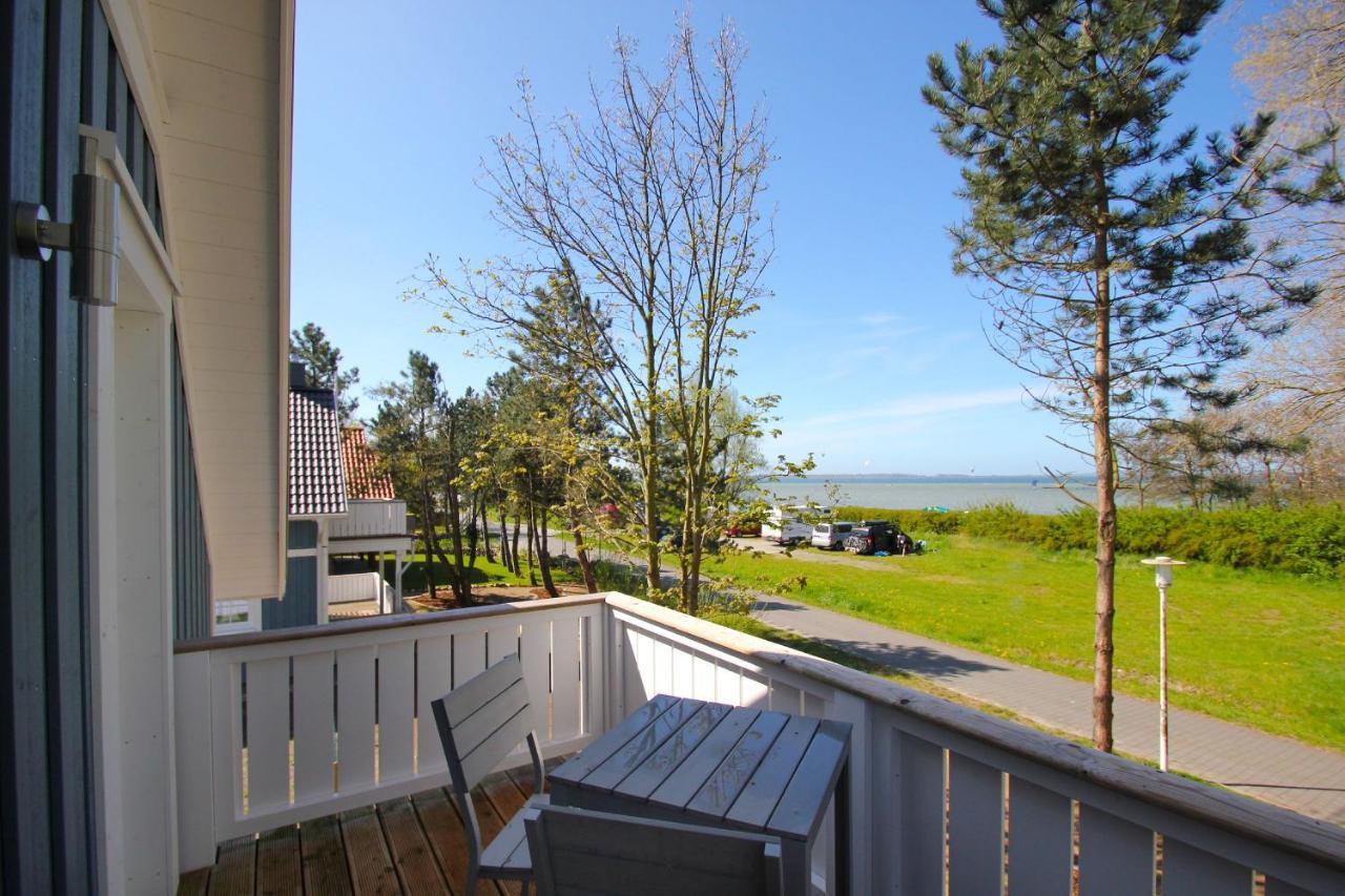 Ferienhaus Freya Haus Terrasse, Meerblick Wiek auf Rügen Exterior foto